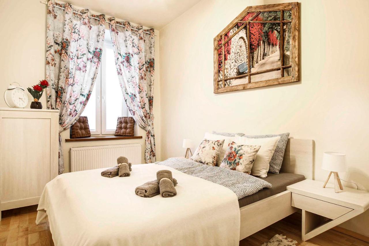 2-Room Apartment With Kitchen, Heart Of Cracow Old Town Красков Екстериор снимка