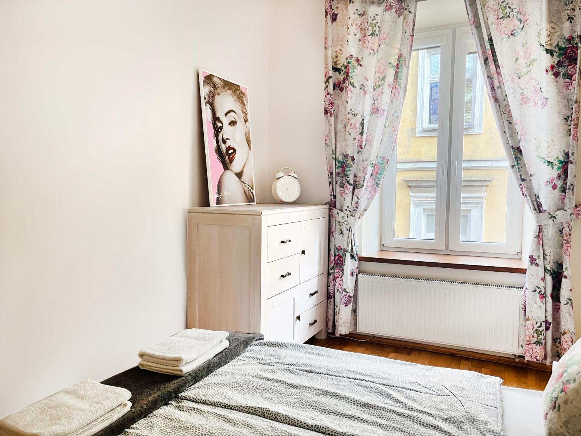 2-Room Apartment With Kitchen, Heart Of Cracow Old Town Красков Екстериор снимка